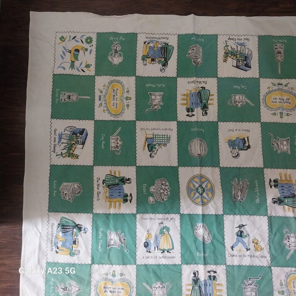 Vintage 1920s Amish Plaid Theme Cotton Cardboard Tablecloth Very Good Condition - Picture 6 of 6
